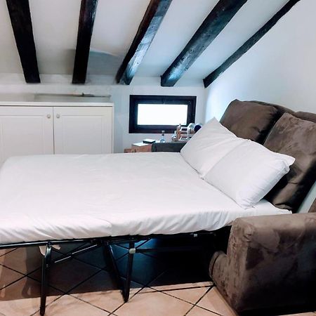 Attic Roof Oasi Vaticana Apartment โรม ภายนอก รูปภาพ